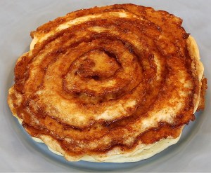 Cinnamon-Roll-Pancakes-3